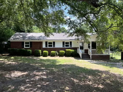 36 Louise St, Graniteville, SC 29829