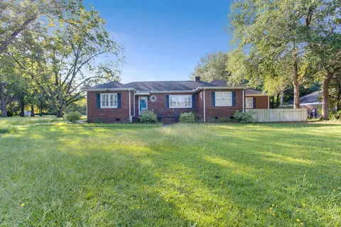 5616 Springfield Rd, Williston, SC 29853 photo 3
