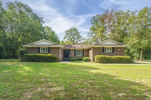 326 Heathwood St, Barnwell, SC 29812