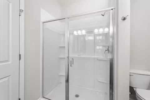 Bath - 540 Asher Cv, Aiken, SC 29803 photo 3 of 4