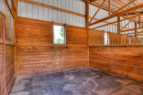 151 Mogleys Run, Williston, SC 29853 photo 5