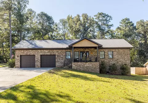 104 Laurel Dr, Graniteville, SC 29829