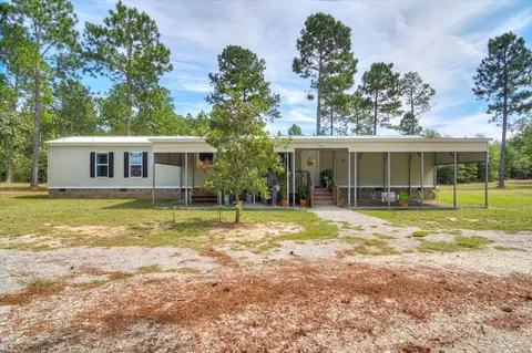 310 Pearl Bonnett Rd, Windsor, SC 29856