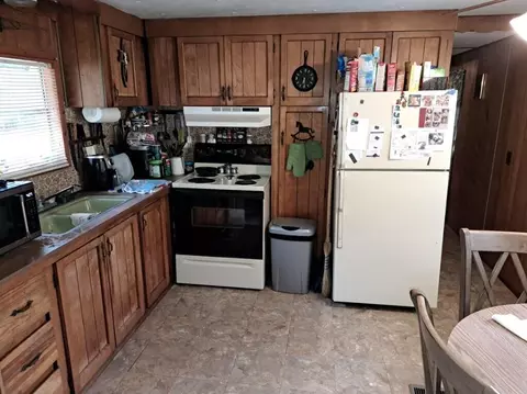 396 Camelot Dr, Rowesville, SC 29133 photo 7