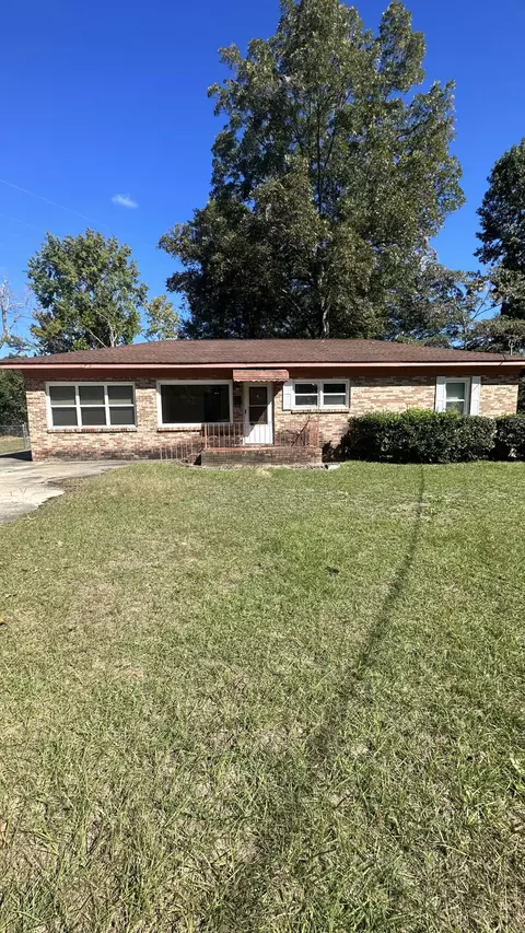 172 Virginia Ave, Barnwell, SC 29812