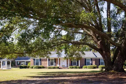 360 Pine St, Bamberg, SC 29003