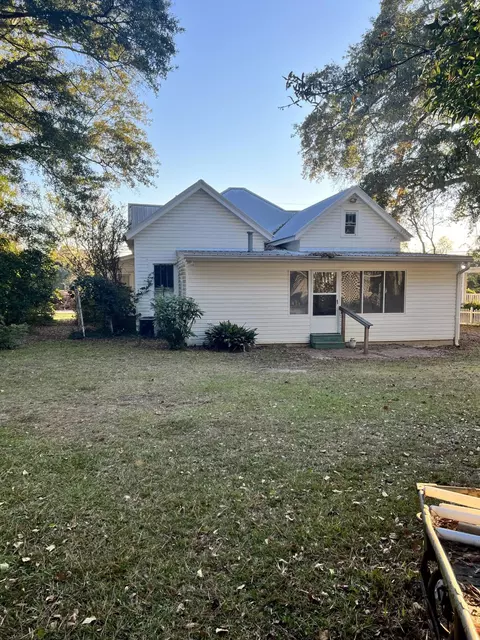 Exterior - 107 E Richards St, Denmark, SC 29042 photo 2 of 3