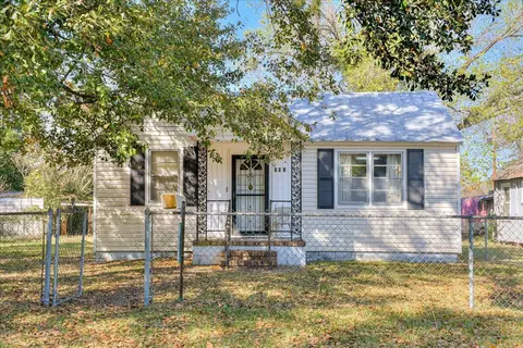 191 Pelzer St, Warrenville, SC 29851