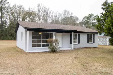 141 Rhoad Park St, Bamberg, SC 29003