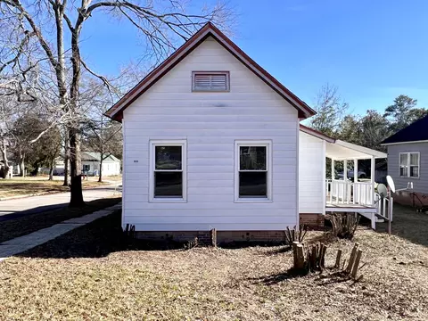 536 Rennie St, Graniteville, SC 29829