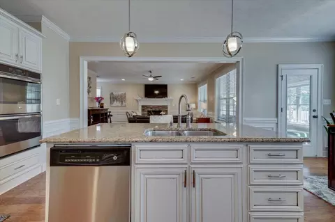 811 Glencoe Way, Evans, GA 30809 photo 14