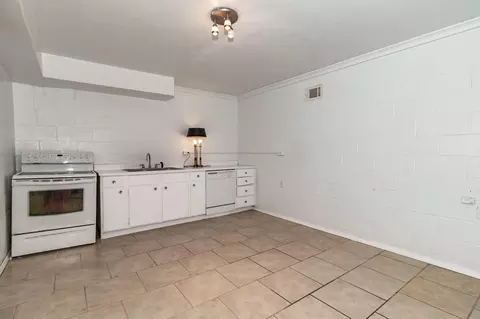 Kitchen - 407 Sheffield Cir, Augusta, GA 30909 photo 6 of 6