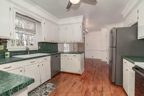Kitchen - 407 Sheffield Cir, Augusta, GA 30909 photo 4 of 6
