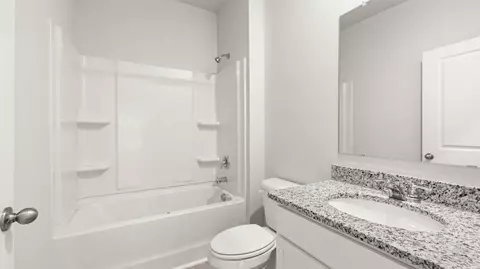 Bath - 810 Lytham Dr, Aiken, SC 29801 photo 2 of 5