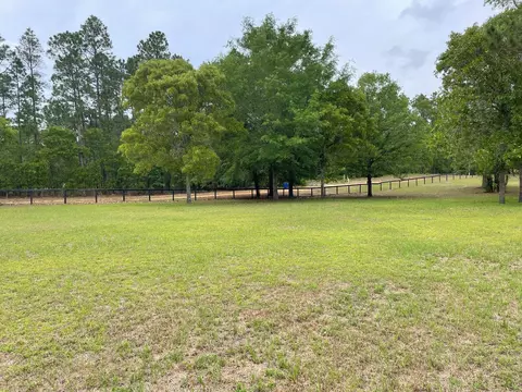 147 Stag Dr, Williston, SC 29853
