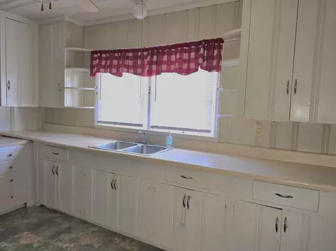5306 Springfield Rd, Williston, SC 29853 photo 8
