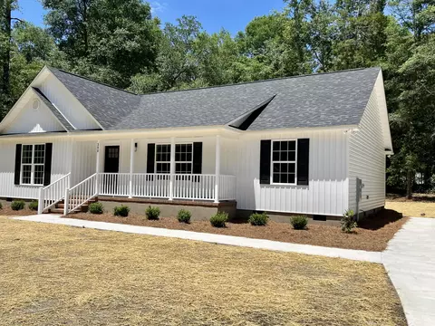 300 Rosewood Dr, Barnwell, SC 29812