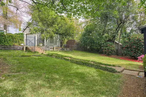 Exterior - 2267 Central Ave, Augusta, GA 30904 photo 4 of 10