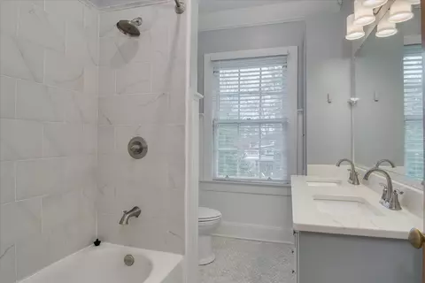 Bath - 2267 Central Ave, Augusta, GA 30904 photo 2 of 2