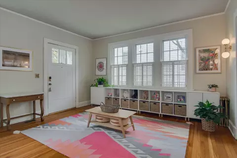 Living - 2267 Central Ave, Augusta, GA 30904 photo 3 of 7
