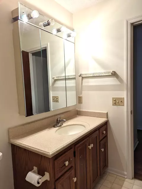 Bath - 904 Main St, Jackson, SC 29831 photo 1 of 6