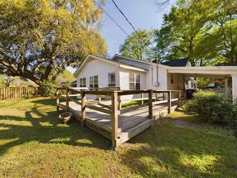 Exterior - 718 Colleton Ave SE, Aiken, SC 29801 photo 7 of 9