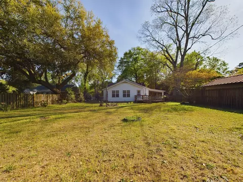 Exterior - 718 Colleton Ave SE, Aiken, SC 29801 photo 6 of 9