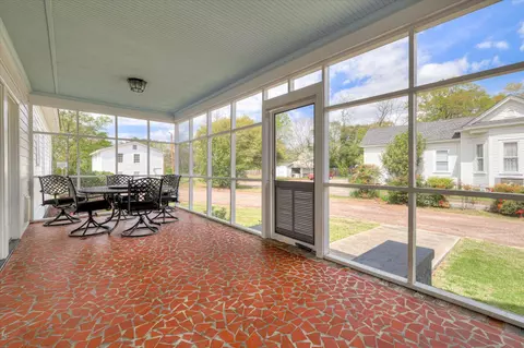 Exterior - 208 Calhoun St, Johnston, SC 29832 photo 11 of 16