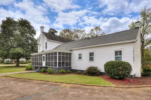 Exterior - 208 Calhoun St, Johnston, SC 29832 photo 8 of 16