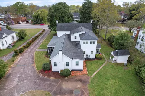 Exterior - 208 Calhoun St, Johnston, SC 29832 photo 6 of 16