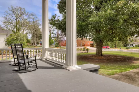 Exterior - 208 Calhoun St, Johnston, SC 29832 photo 10 of 16