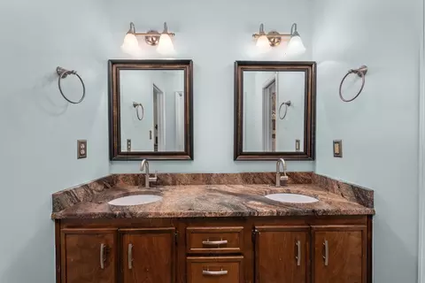 Bath - 150 Springlakes Dr, Martinez, GA 30907 photo 5 of 6