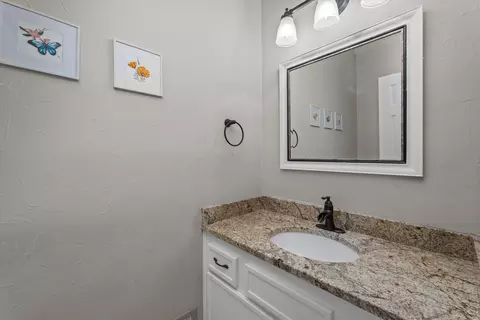 Bath - 150 Springlakes Dr, Martinez, GA 30907 photo 1 of 6