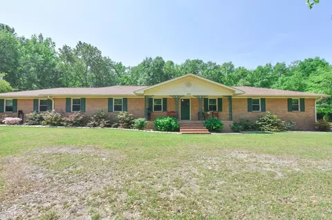 219 Lake Shore Cir, Wagener, SC 29164