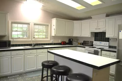 2146 Spring Hill Rd, Gilbert, SC 29054 photo 12