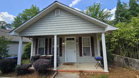 614 Edgefield Ave NW, Aiken, SC 29801