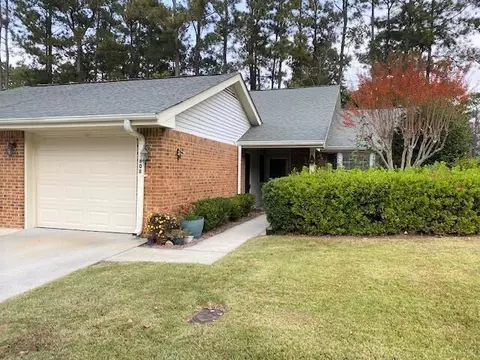 608 Clarendon Pl NW, Aiken, SC 29801