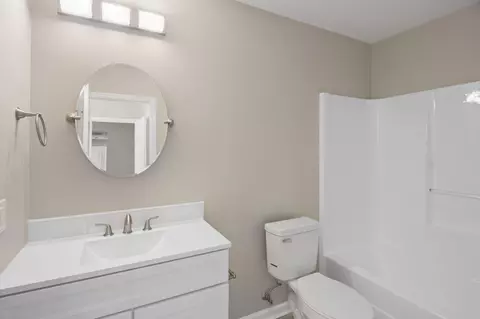 Bath - 30 Roosevelt Ct NE, Aiken, SC 29801 photo 3 of 3