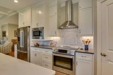 Kitchen - 175 Summer Winds Cir, Aiken, SC 29803 photo 6 of 7
