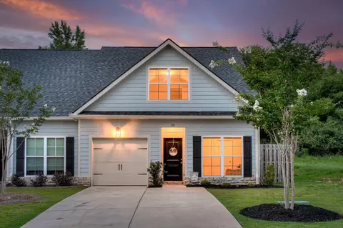 301 Bordeaux Dr, Thomson, GA 30824