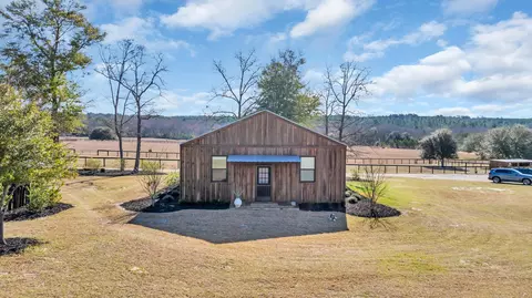 637 S Dixie Rd, Wagener, SC 29164