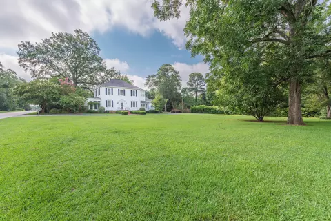 611 Edisto St, Johnston, SC 29832