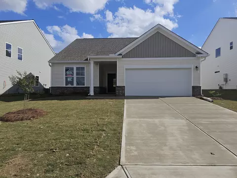 333 Midland Pines Dr, Graniteville, SC 29829