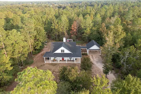 8810 Pottery Mill Dr, Trenton, SC 29847