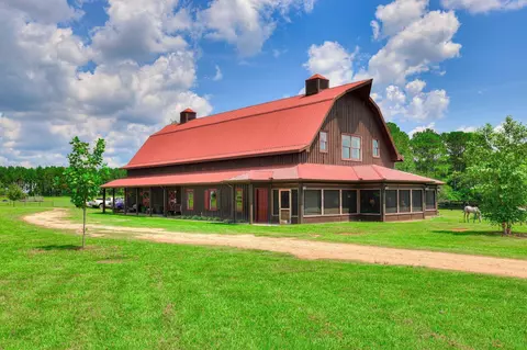 935 Airport Rd, Johnston, SC 29832