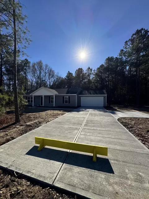 21 Redbank St, Wagener, SC 29164