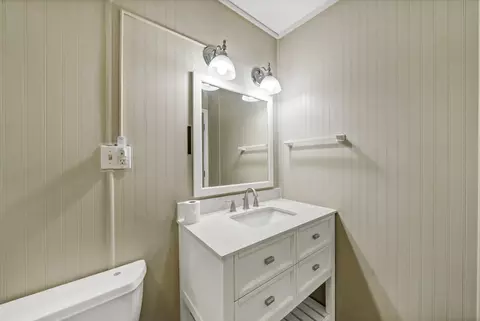 Bath - 320 Adams Ln, Gilbert, SC 29054 photo 8 of 9