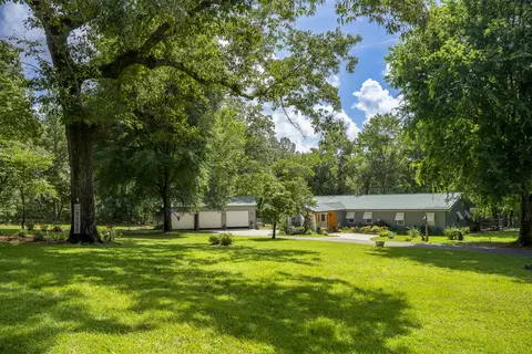 897 Edisto Lake Rd, Wagener, SC 29164