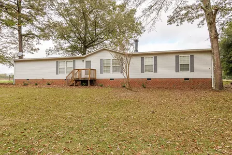 607 Anderson Rd, Wagener, SC 29164