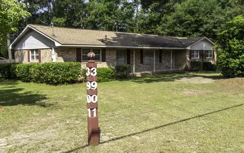 3901 Vaucluse Rd, Aiken, SC 29801